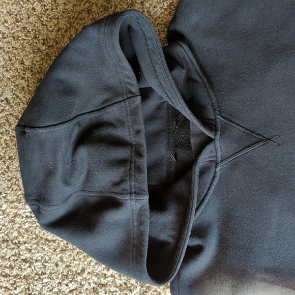 Lululemon 🍋 hoodie - Picture 8 of 10